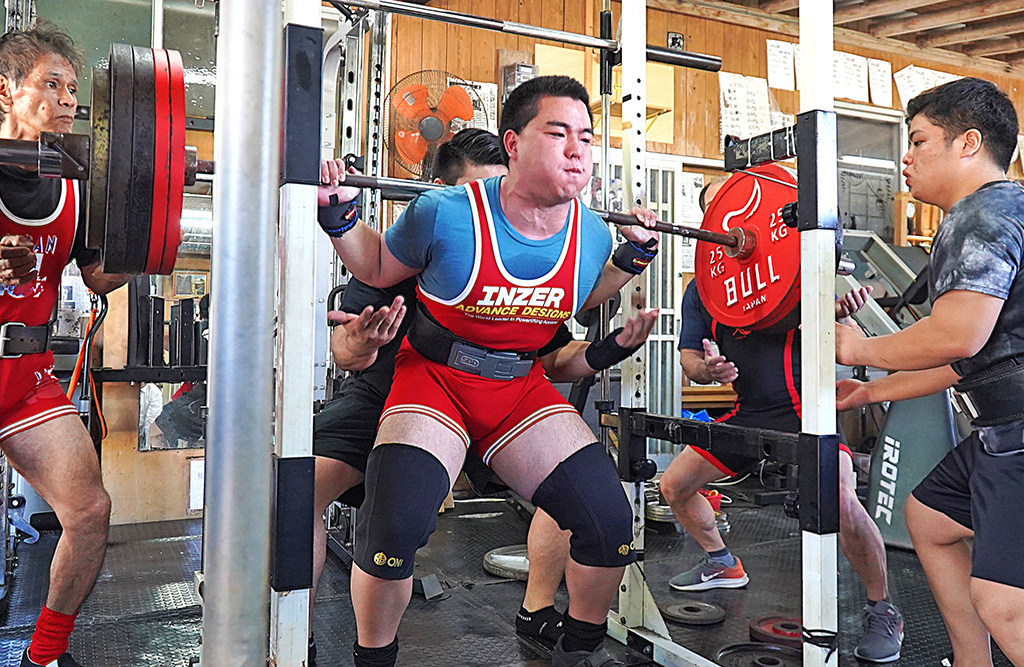 パワーリフ・ベンチプレス選手権 伊仙町で開催 – 奄美新聞