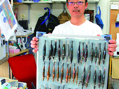 独創性富んだ手作り〝イカエギ〟