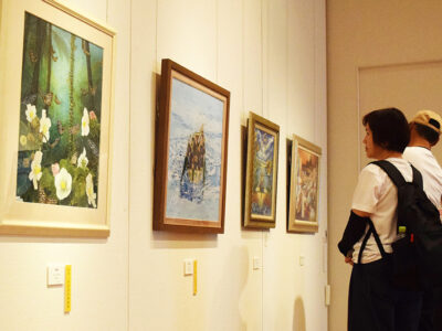 「奄美を描く展」始まる