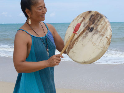 太鼓の波動に祈りを込めて