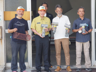 浅尾環境相来島　マングース防除事業視察