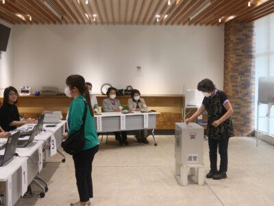 県知事選　期日前投票スタート