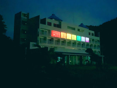 コロナ禍、〝希望の虹〟でエール