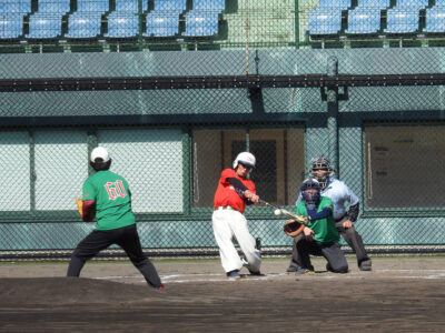 金久、名瀬中野球部ＯＢ　還暦交流試合