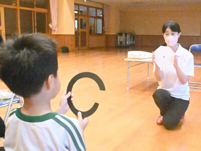 幼児の視覚機能を調査