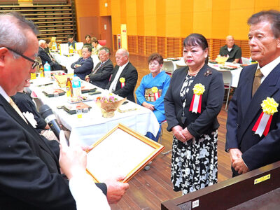 夫婦の絆 50年の節目祝う