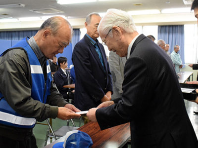 青パト支援に「やる気百倍」