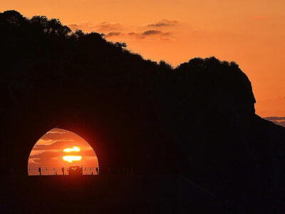 ようやく晴れ間、「龍の目」ともる