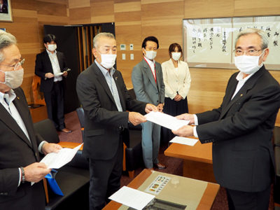 市内経済３団体　市長、議会に救済要望