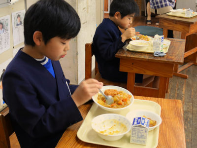 「大和　大タンカツカレー」試食会