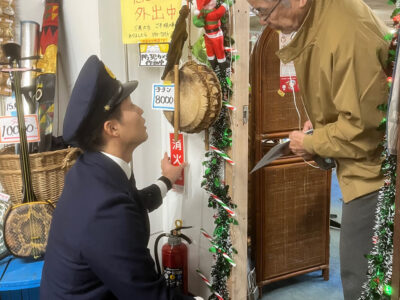 名瀬商店街で特別査察