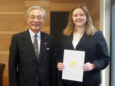奄美市国際交流員　ローズさんに辞令交付