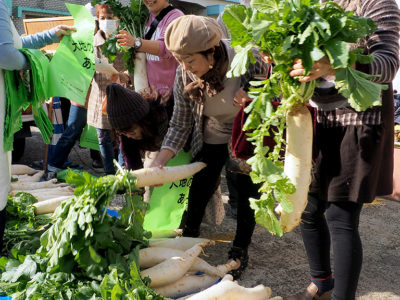 アッタドコネ即売会盛況