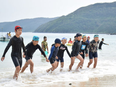 知根小で遠泳大会