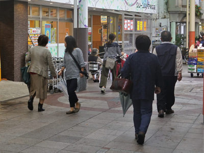 消費落ち込み懸念