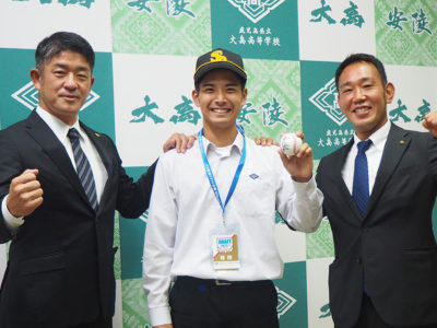 ソフトバンクがドラ４大野投手に指名あいさつ