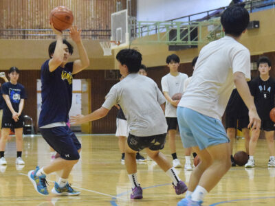 奄美市でバスケクリニック