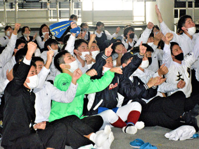 大高ＰＶで全校応援