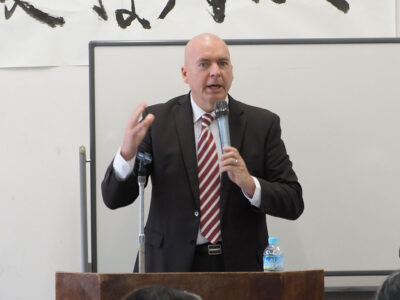 ロバート・Ｄ・エルドリッヂ氏講演