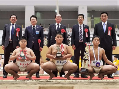 豊田（徳之島）が５年生横綱