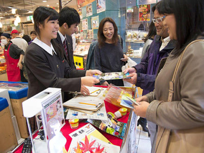 奄美高校の一日アンテナショップオープン