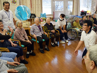 入所者と交流も