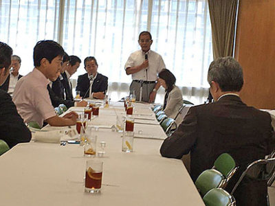 自民党奄振特委