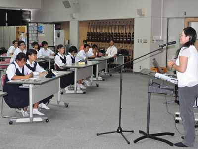 大島高で留学経験者講演会