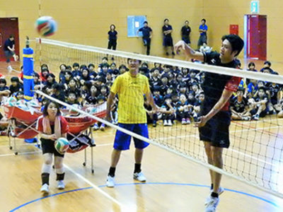 伊仙町出身者Ｖリーグ選手ＯＢ派遣