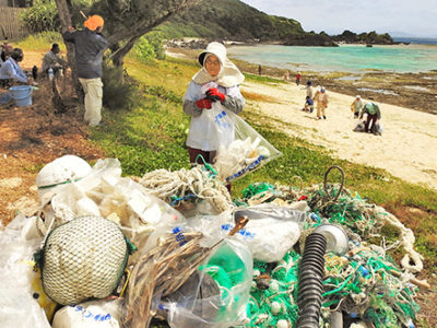 海岸クリーン作戦２題　徳之島町
