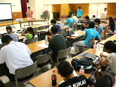 サンゴの島でシンポジウム