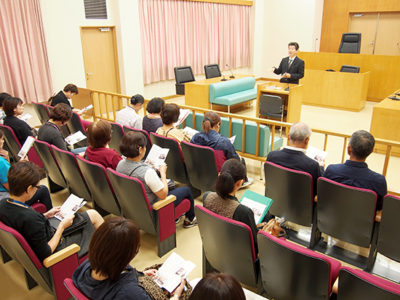 市民後見人講座で裁判所見学