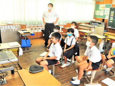 母間小４年生　オンライン交流事業