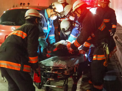 網野子トンネルで防災訓練