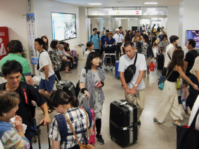 お盆帰省ラッシュ