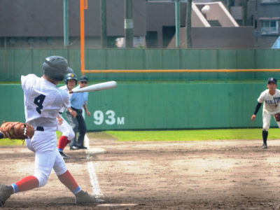 シード大島、競り勝つ