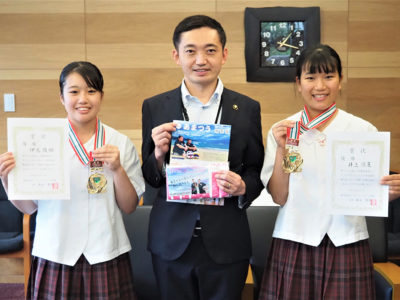 全国大会出場を市長報告