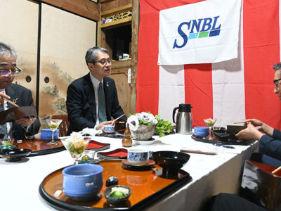 沖永良部産　完全人工ウナギ試食