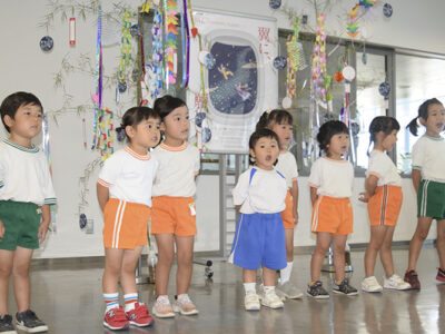 ＪＡＬ　奄美空港で七夕飾り