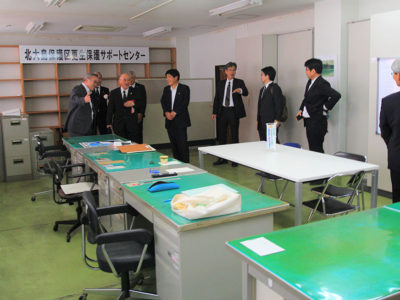 岐路に立つ保護司