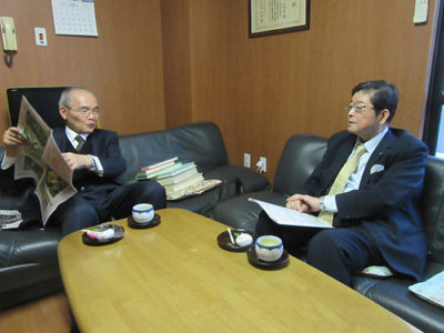 ジャーナリスト・川村さん×東京奄美会・大江会長　対談（前編）