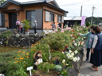オープンガーデンにぎわう